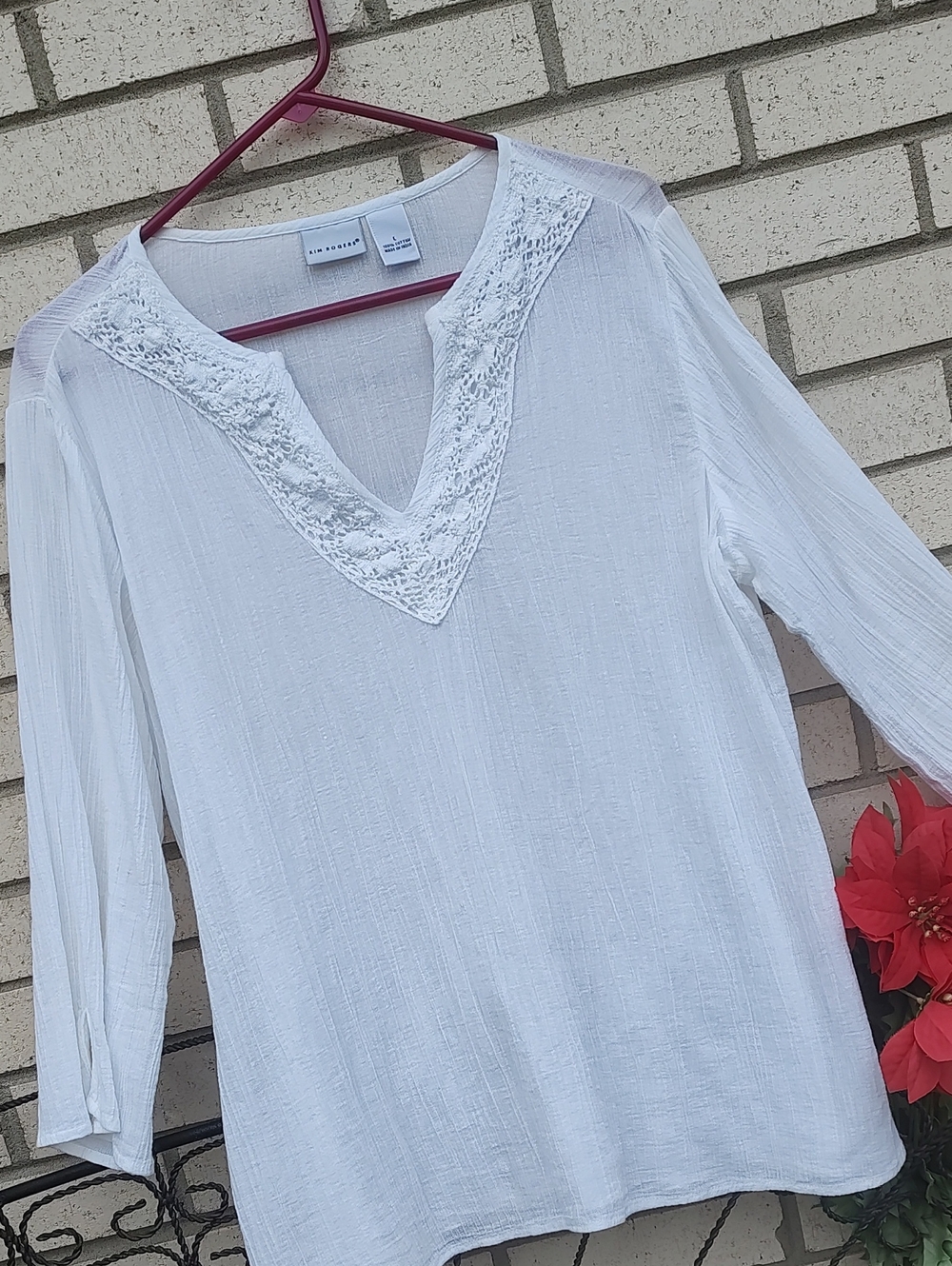 White Cotton V-Neck Lace Trim Women's Top - Picture 3 of 8